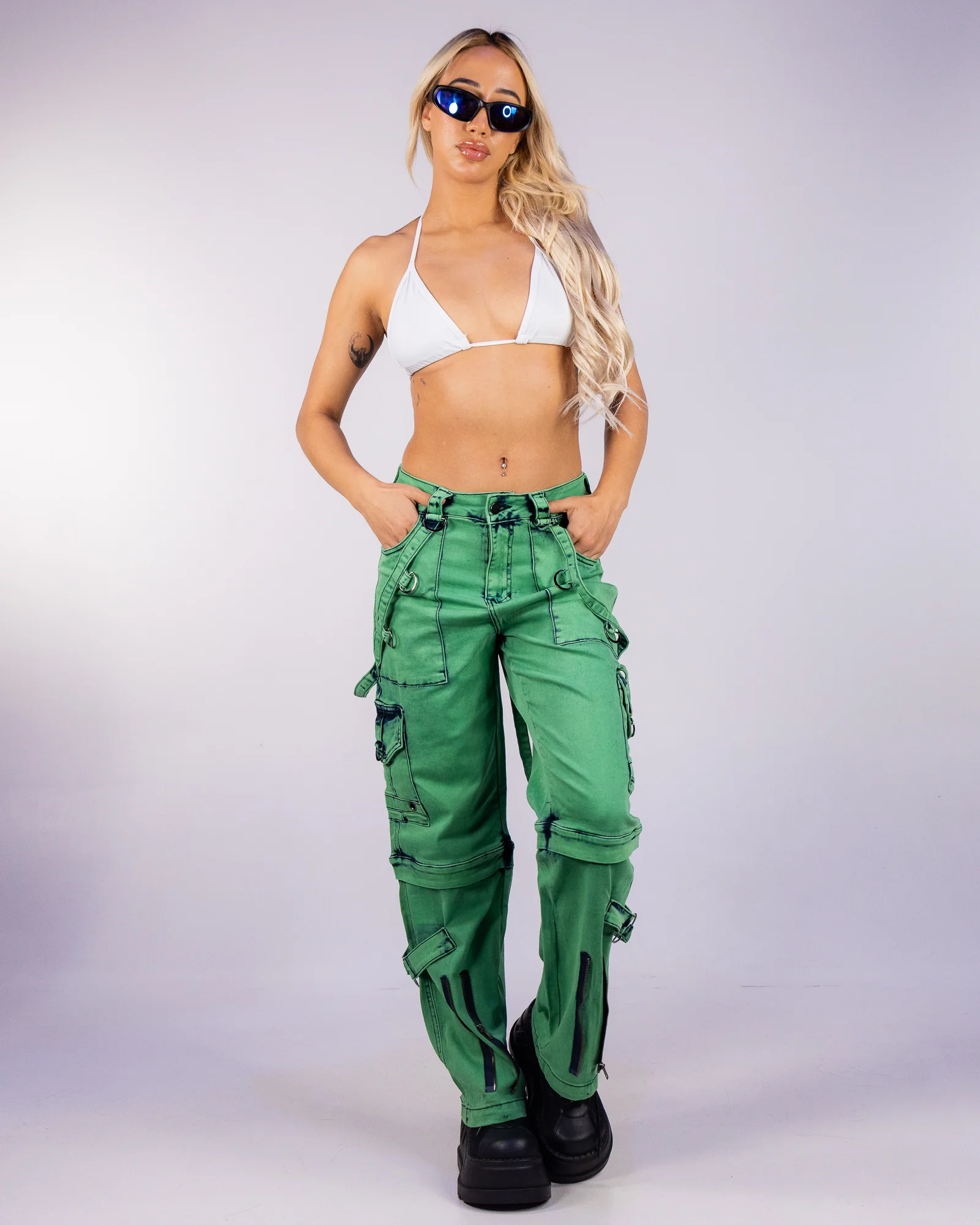 Activated Women's Green Denim Cargo Jeans - Image 2