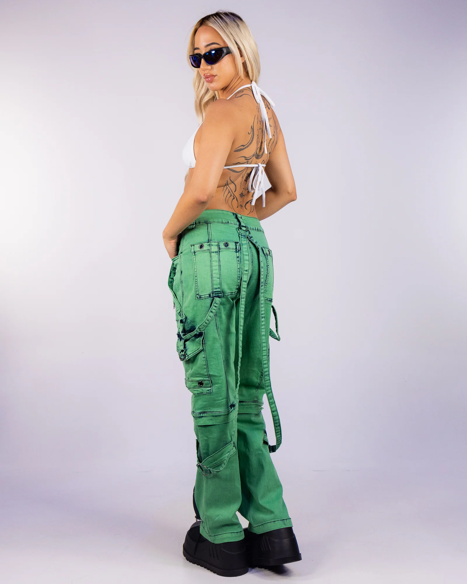 Activated Women's Green Denim Cargo Jeans - Image 7