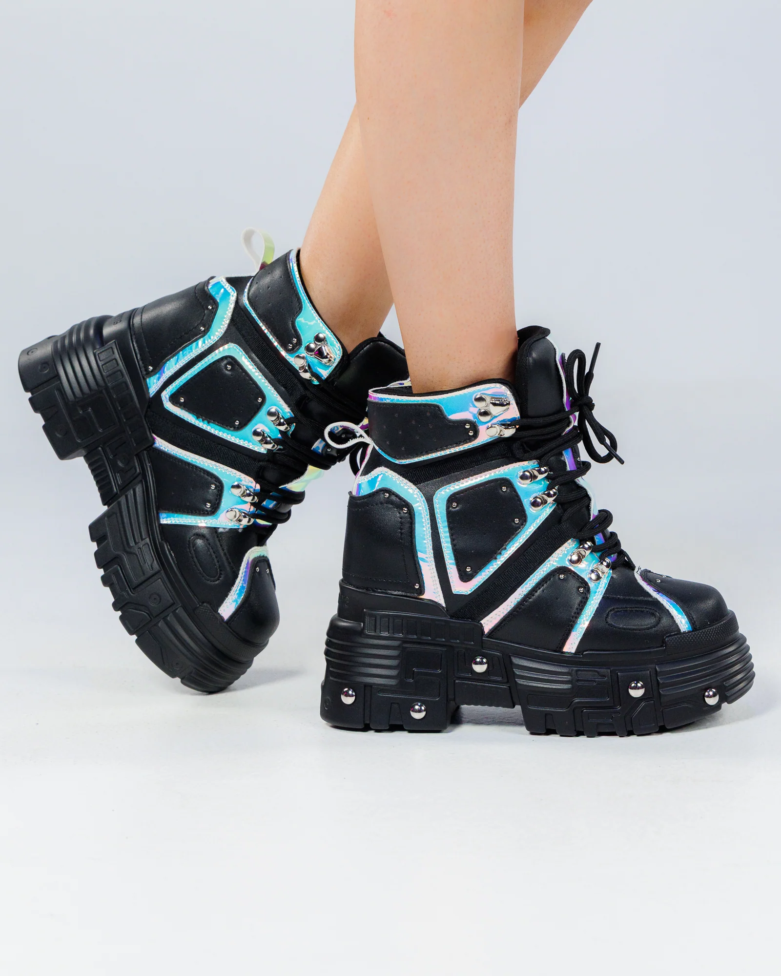 Black Holo Mangosteen Women's Wedge Sneakers