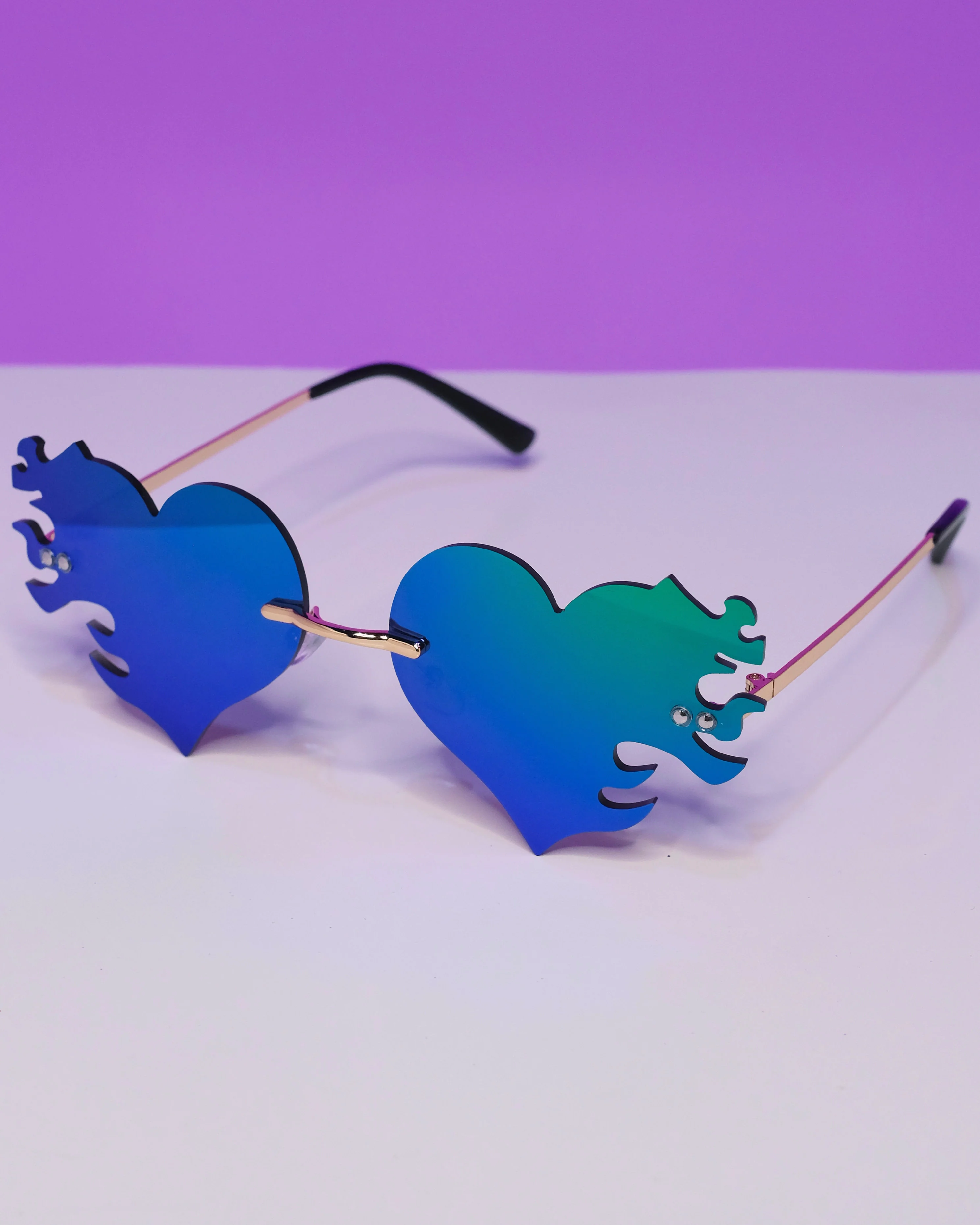 Heart on Fire Sunglasses - Image 2