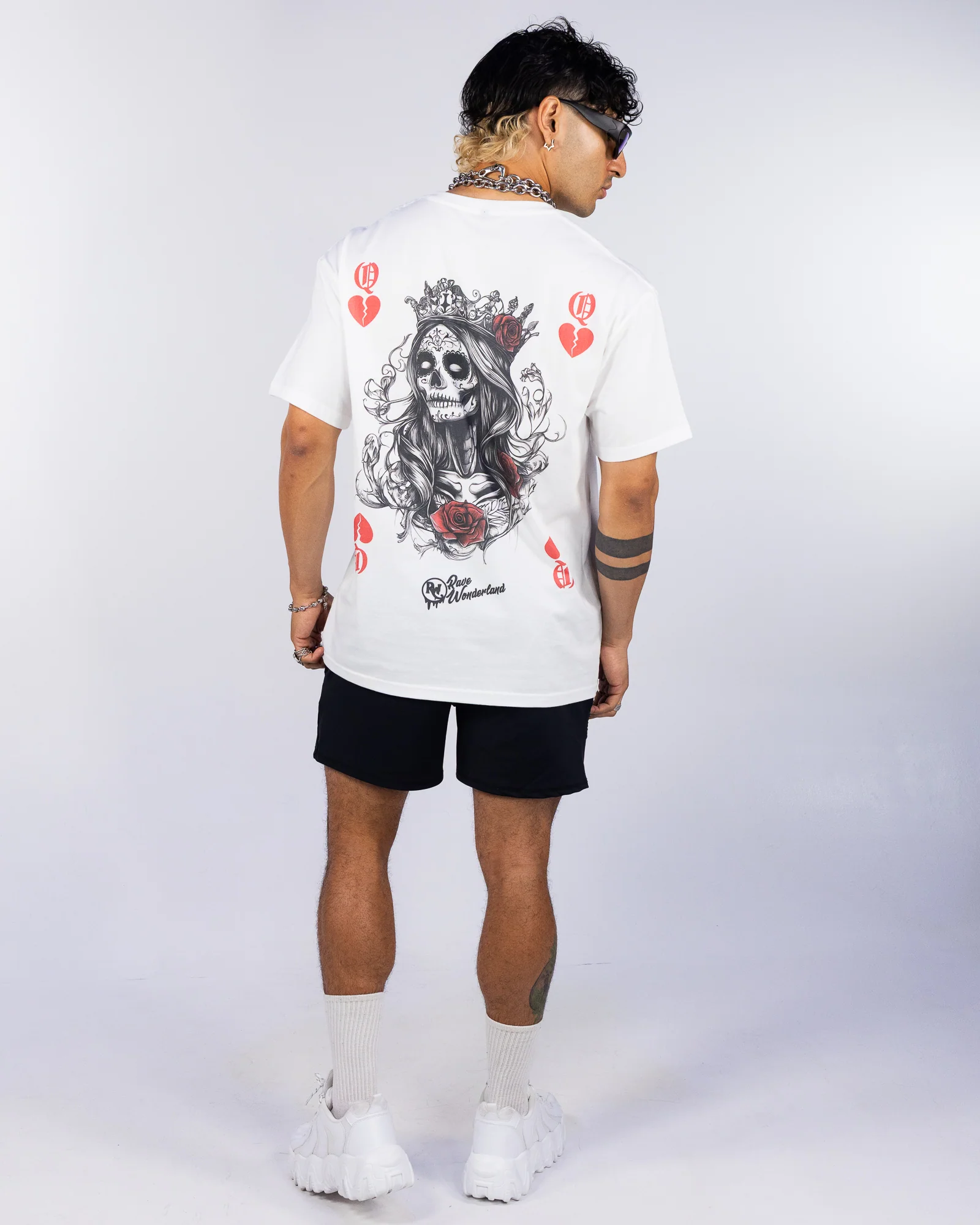 Queen Of Broken Hearts Men's White Graphic T-Shirt - Image 6