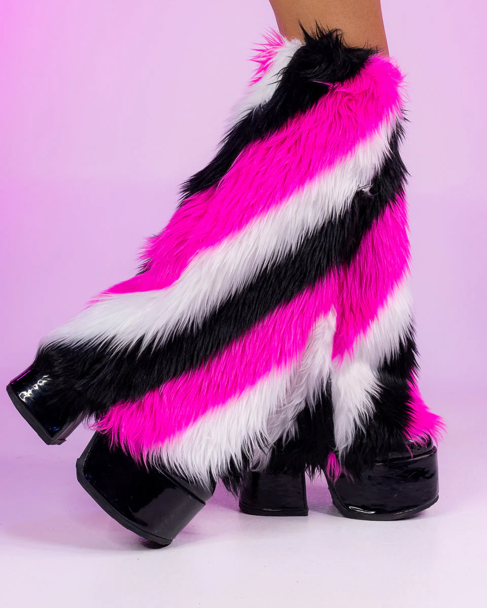 Twisted Pink Women's Fluffy Leg Warmers - Image 12